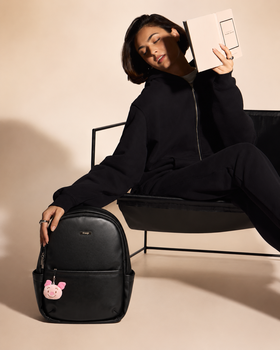 #Color_Black