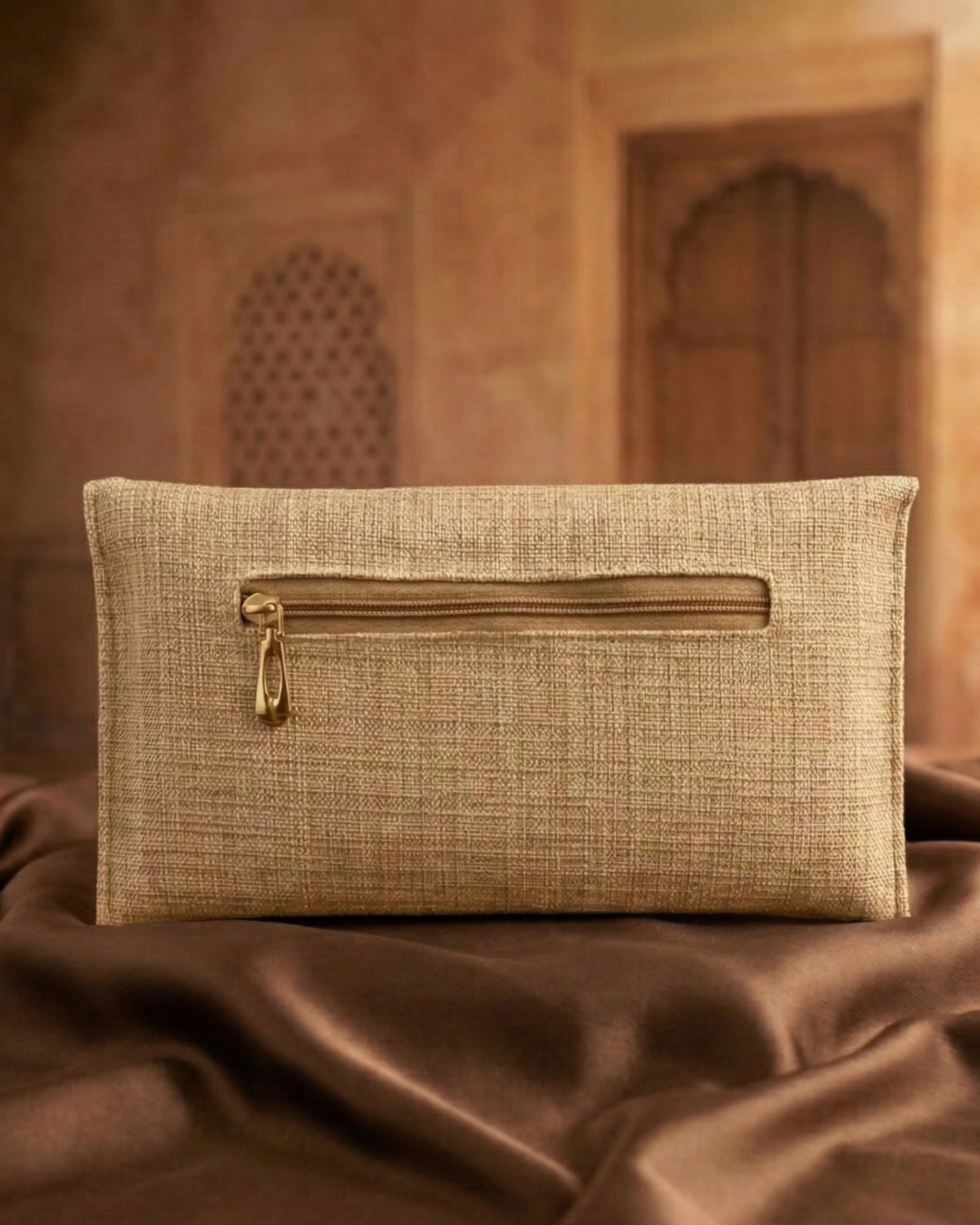 #Color_Beige