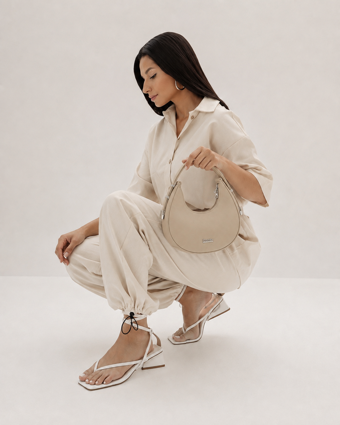 #Color_Beige