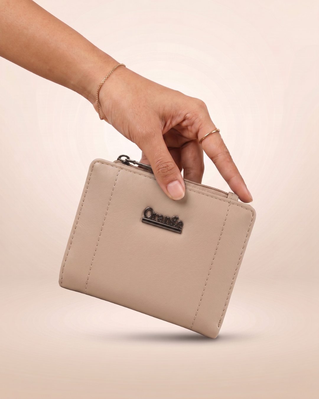 #Color_Beige