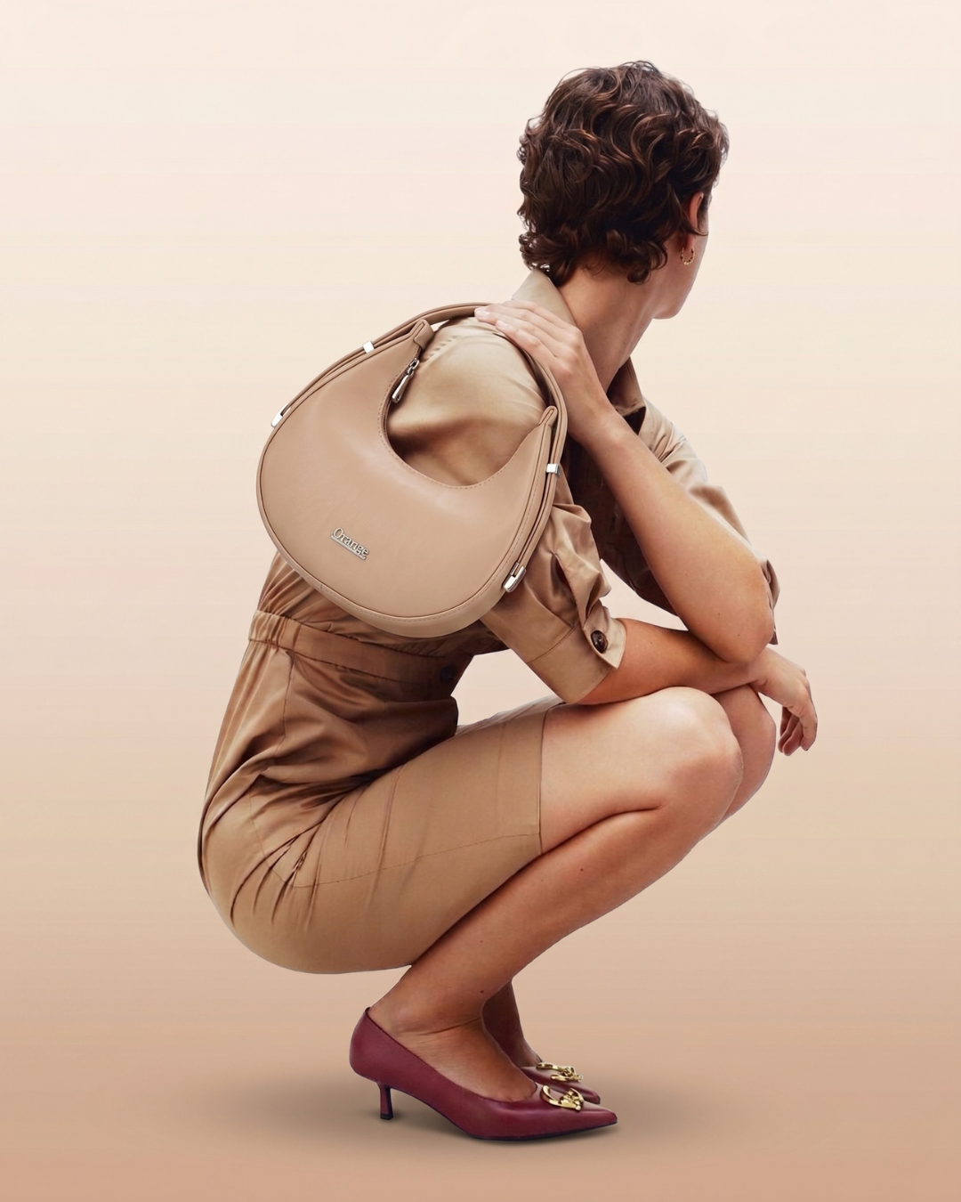 #Color_Beige