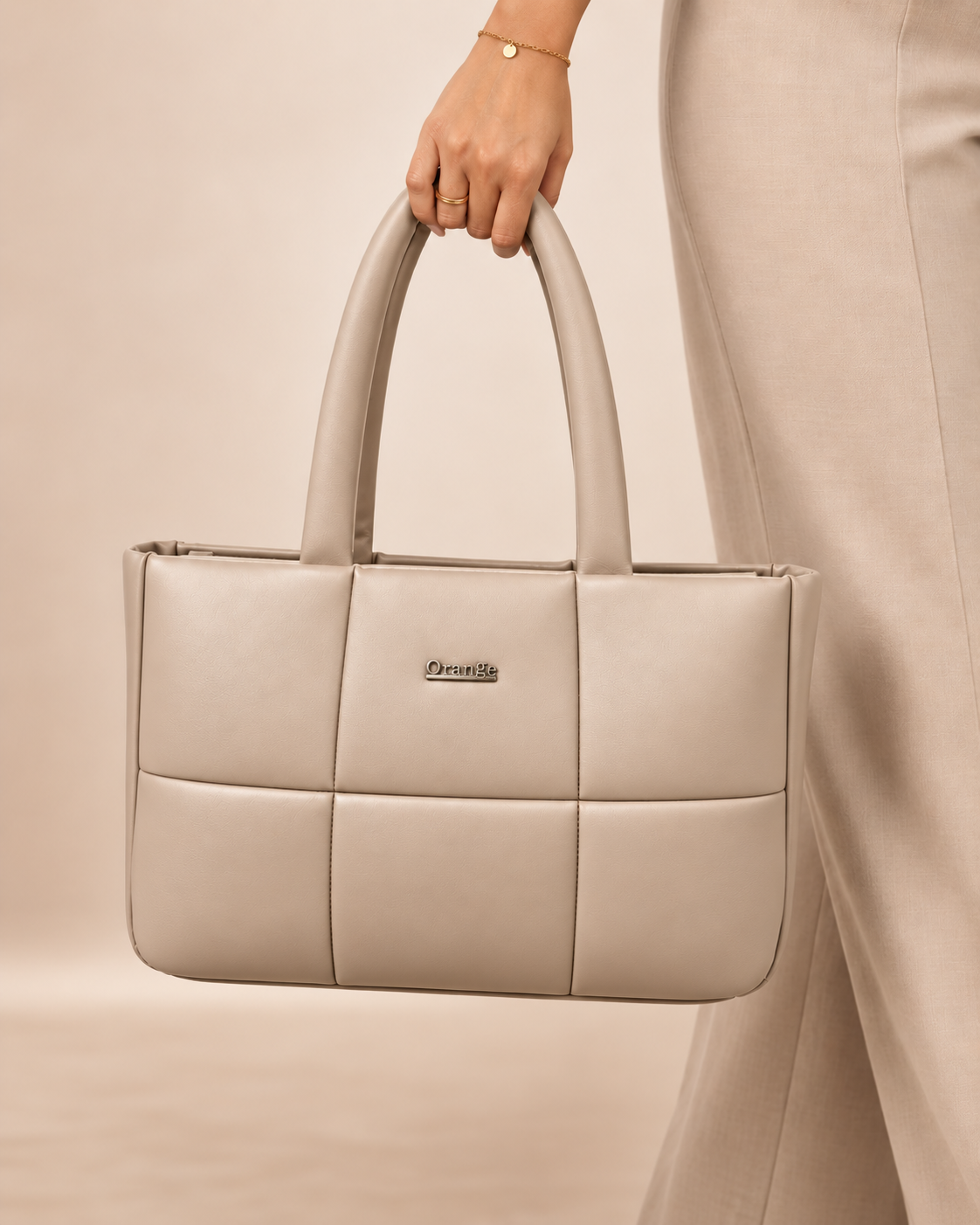 #Color_beige